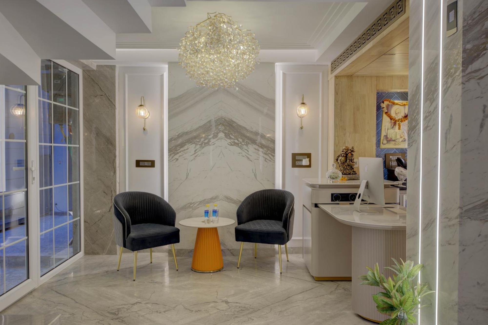Empire Platinum Suites Új-Delhi Kültér fotó