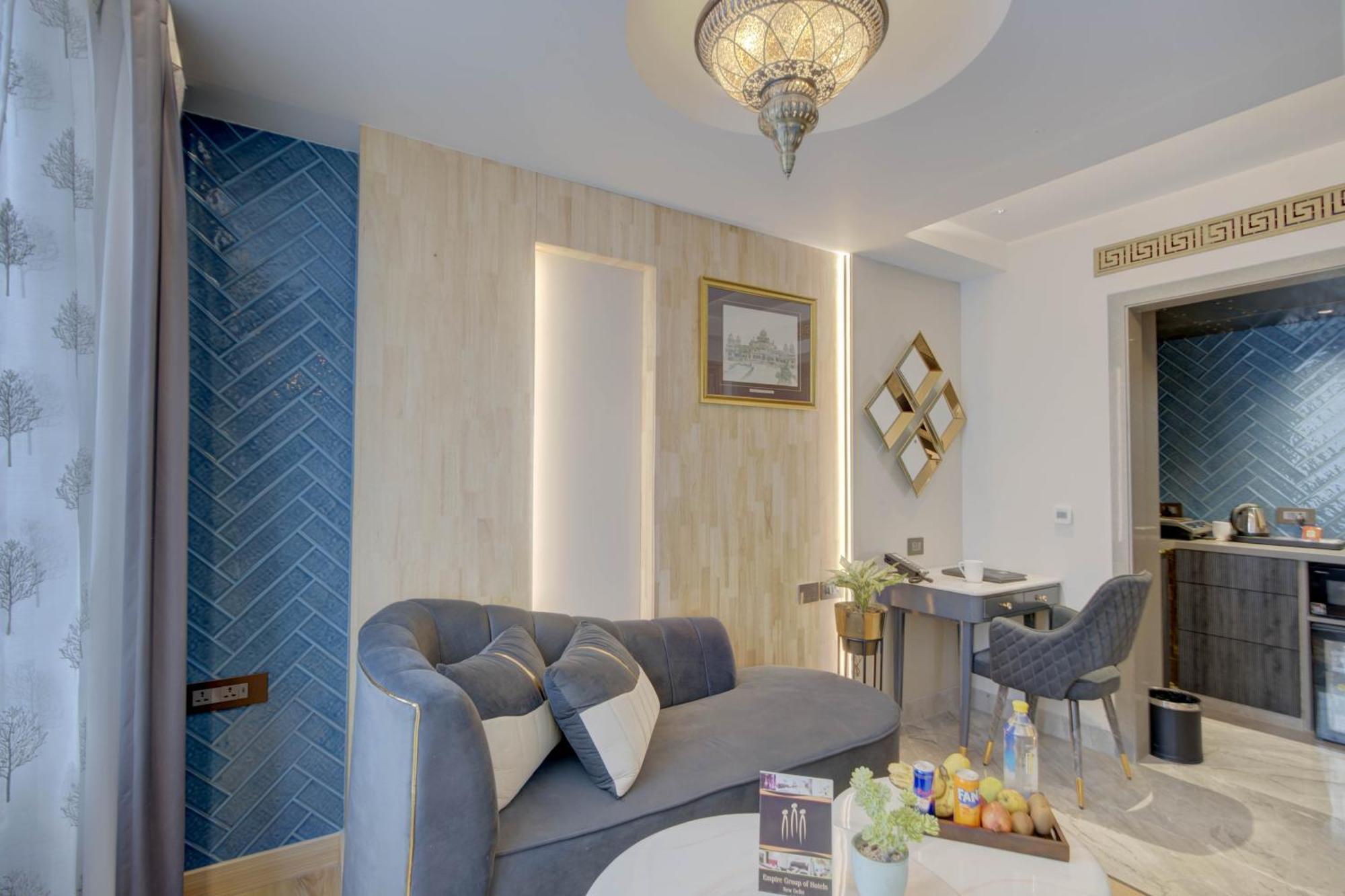 Empire Platinum Suites Új-Delhi Kültér fotó